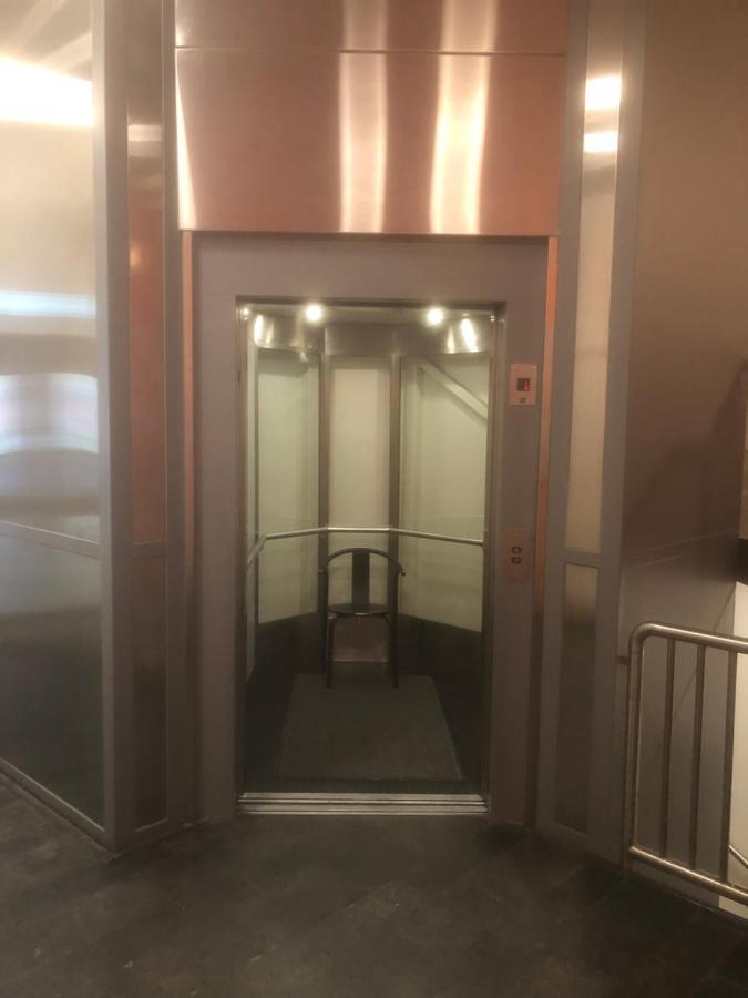 Lägenhet Penthouse Sentralt I *